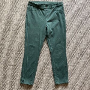 Women’s Uniqlo Pull-On Pants Leggings Green Size Large (Waist 30-31”)